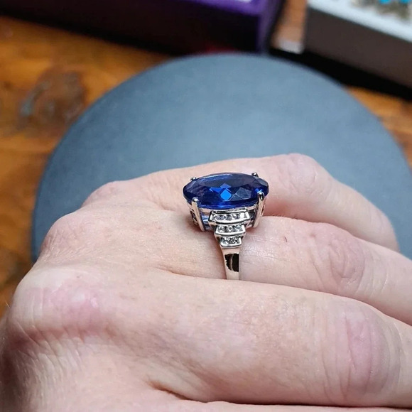 Color Change Fluorite & White Zircon Ring. - Picture 3 of 10